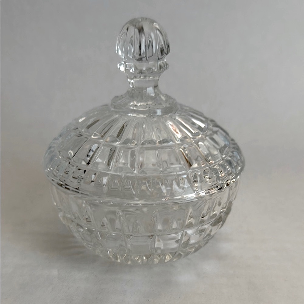 Vintage Elegant Clear Glass Candy Dish w/ Lid 5”H x 4.25”W